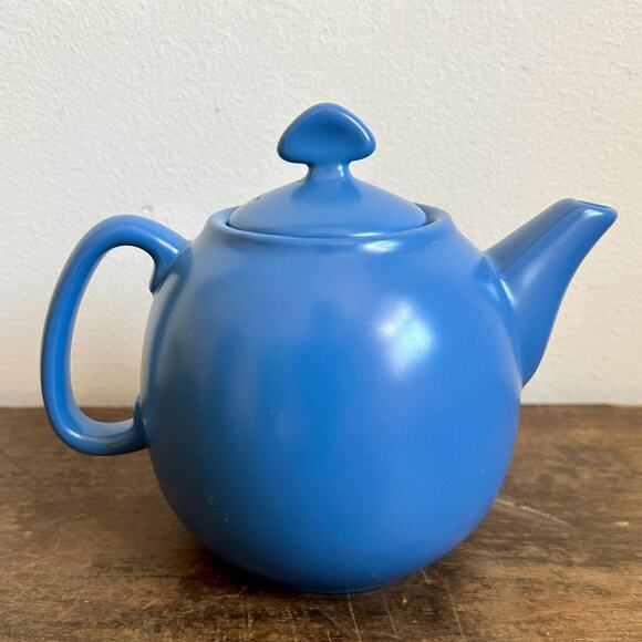 Vintage Ceramic Periwinkle Teapot | Tea Ware | I'm a Little Teapot - Picture 1 of 8